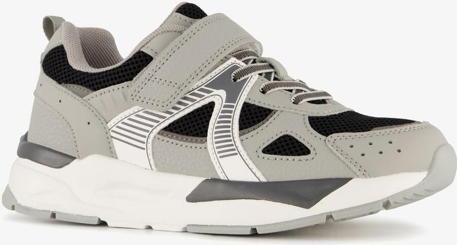 BLUE BOX jongens sneakers lichtgrijs