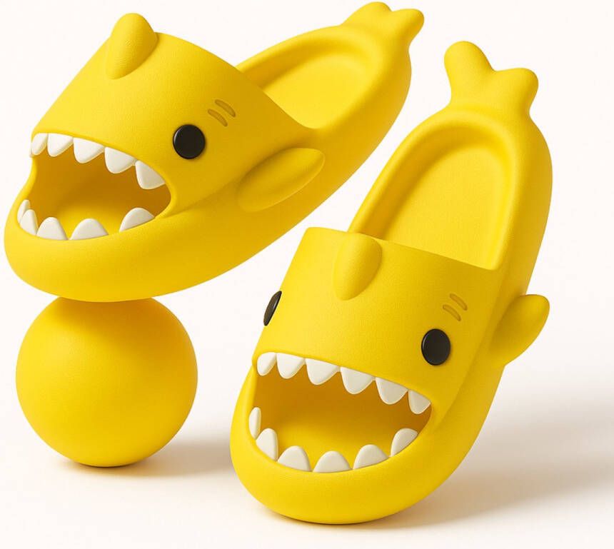 BoefieBoef Geel Haai Slippers Kind EVA Antislip Badslippers Peuter en Kleuter Comfortabel & Ergonomisch Zwembad Douche Strand & Thuis Verjaardagscadeau tip Baby Shark Cadeau- & lengte