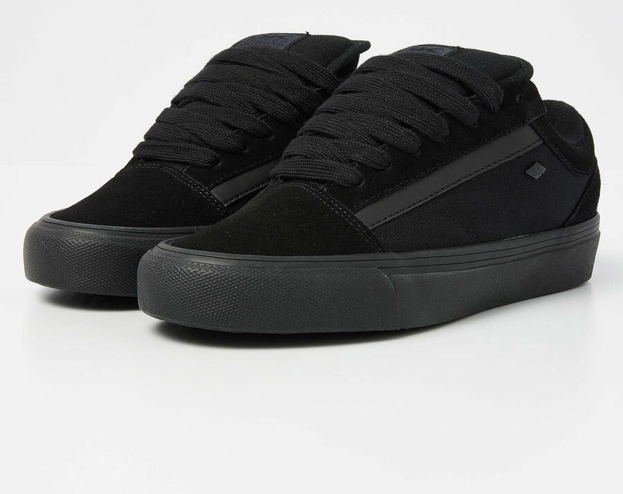 British Knights Mack Chunky Dames Sneakers Laag Zwart Suede Vrouwen Schoenen