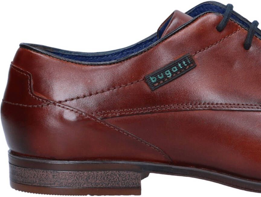 Bugatti Veterschoenen in used-look vrijetijdsschoen lage schoen veterschoen