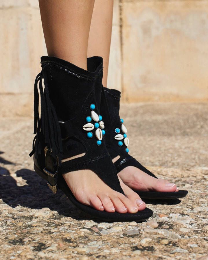 Weloveshoes SmileFavorites Instappers Slippers Western Zwart Suedine