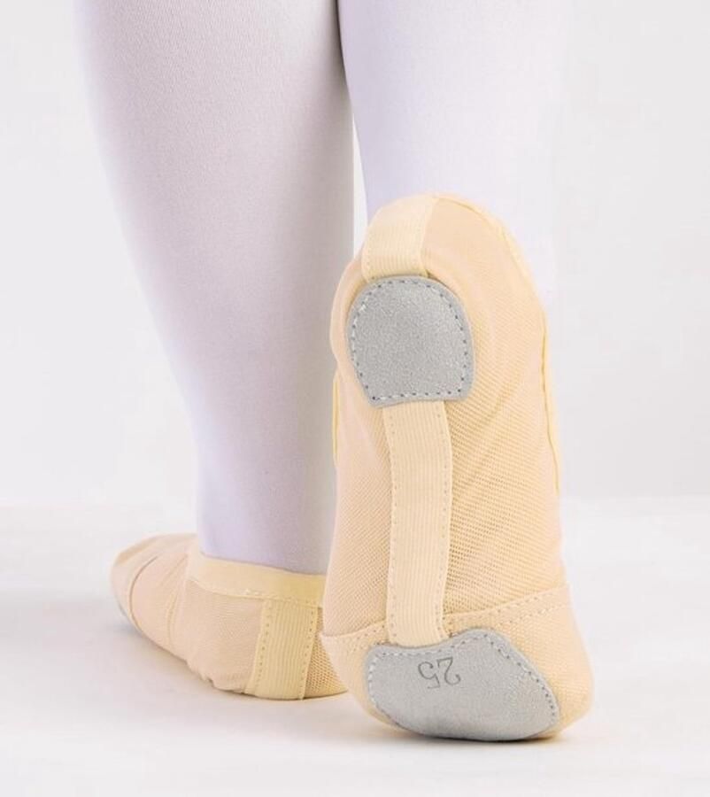 Canvas mesh balletschoenen met splitleren zool en danslipjes rekbare gymnastiek- en yogaschoenen voor meisjes en vrouwen Bruin