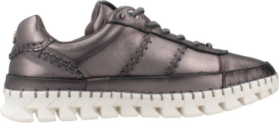 Carmela 162528 Trainer LEIDEN