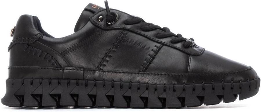 Carmela 162528 Trainer ZWART