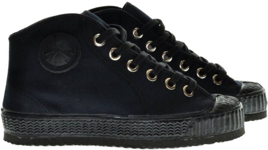 Cebo Total Black Sneakers