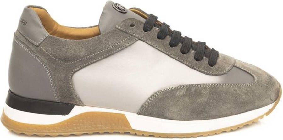Cerruti 1881 Echt Lederen Sneakers Met Rubberen Zool En Logo Op De Achterkant