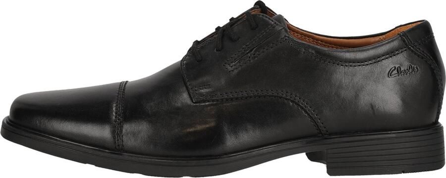 Clarks Veterschoenen Tilden Cap met modieuze kruisnaad vrijetijdsschoen halfhoge schoen veterschoen