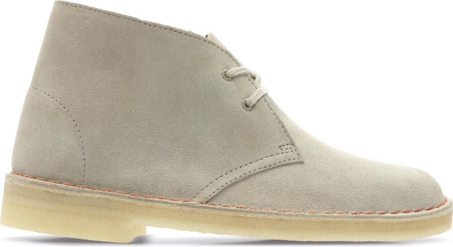 Clarks Originals Desert Boot. Dames Veterboot Sand Suede