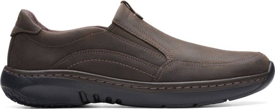 Clarks Bruine instappers voor heren met antislip zool Bruin Heren