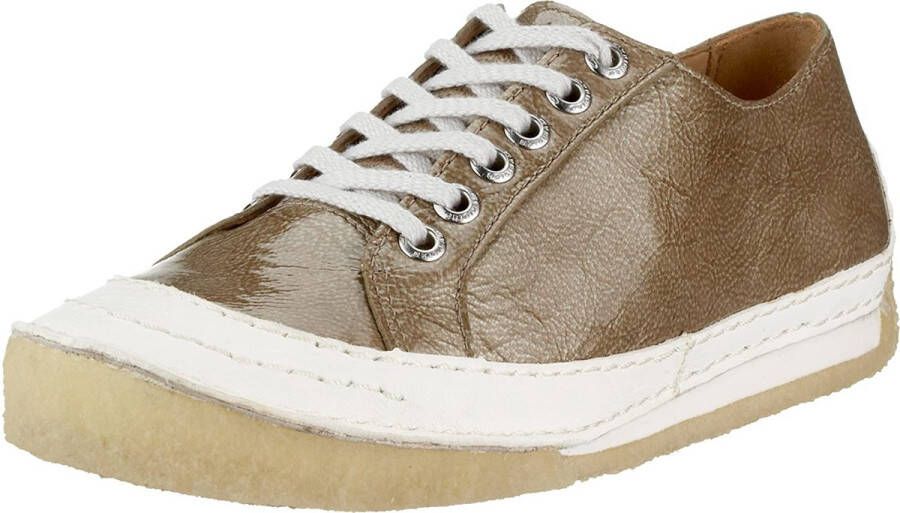 Clarks Metallic Leren Street Chic Sneaker Beige Dames