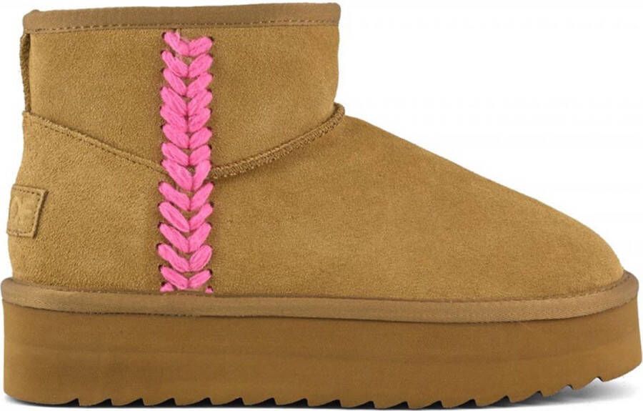Colors of California Platform Boot Spike Stitching