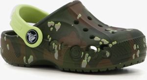 Crocs Baya kinder clogs met camouflageprint Groen
