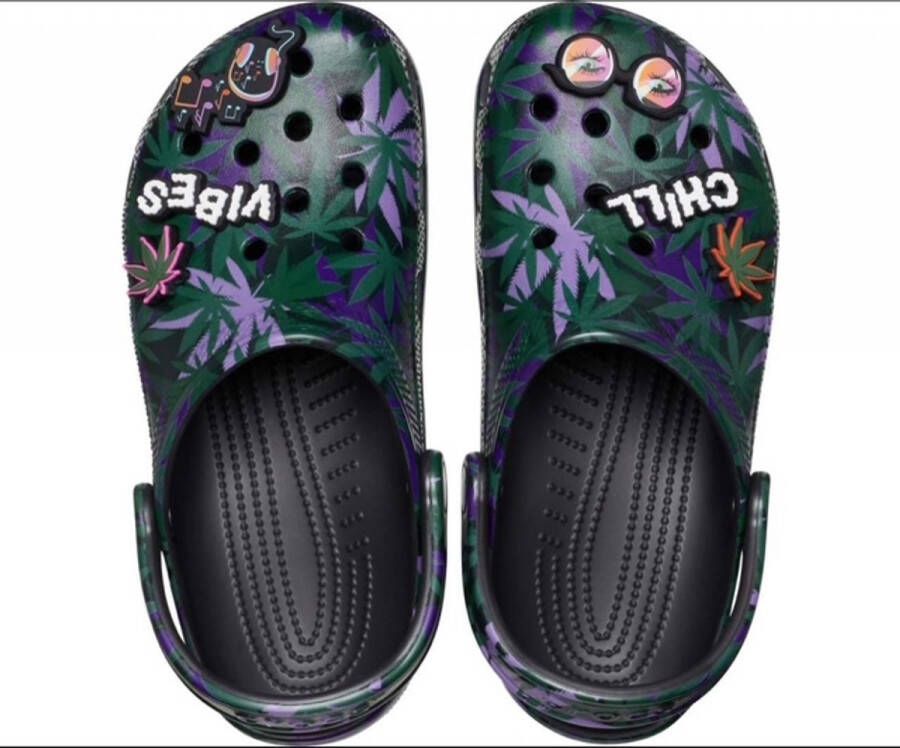 Crocs Classic Holiday Hemp Clog M9 W10