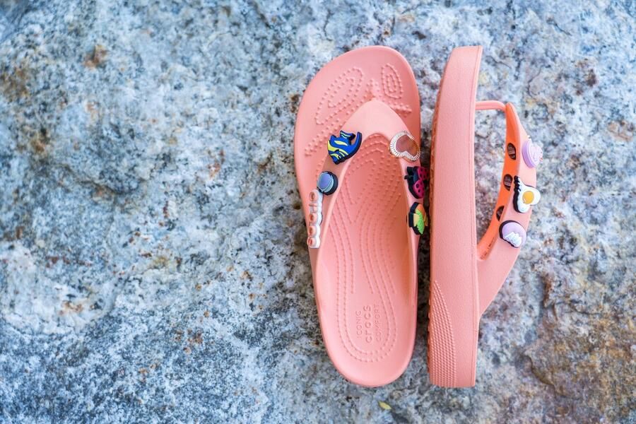 Crocs Baya Platform Teenslippers 36-37 Zwart Croslite Materiaal