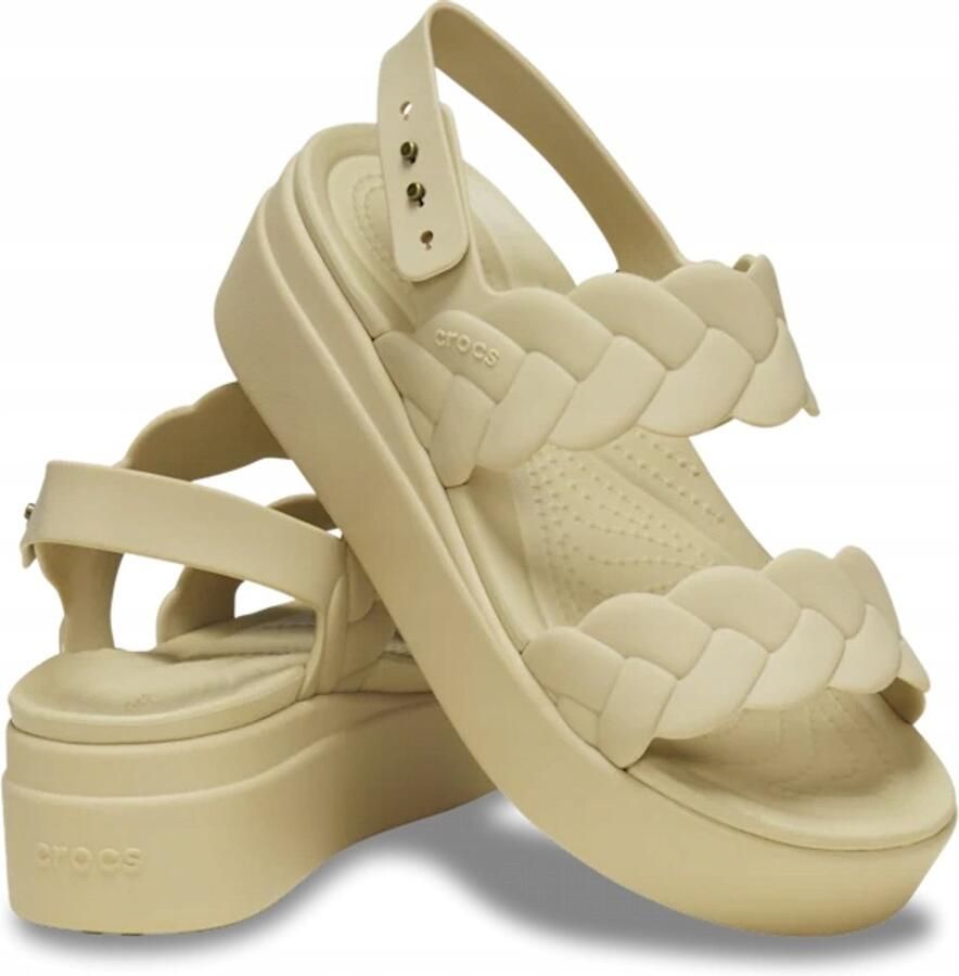 Crocs Brooklyn Serie Dames Sandalen Woven Bovenkant Lage Sleehak Chai