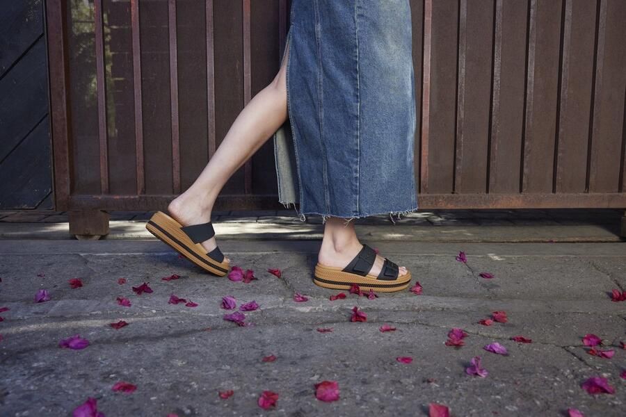 Crocs Brooklyn Serie Vrouwen Platform Klompen Geweven Gesp W8