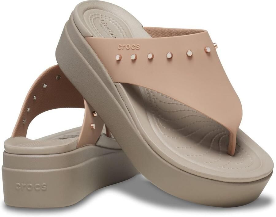 Crocs Brooklyn Studded Flip Cork Mushroom US W5