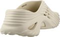Crocs Echo Wave Sandalen maat M10 W12 beige - Beige