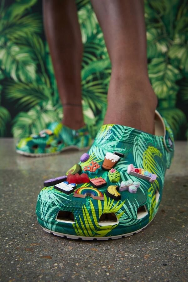Crocs Jibbitz Schoen Pin Heart Hands