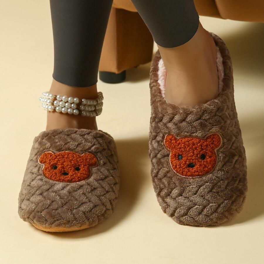 Damesslippers van traagschuim comfortabele en warme binnenslippers zacht en lichtgewicht geschikt voor de late herfst en vroege winter Bruine beer