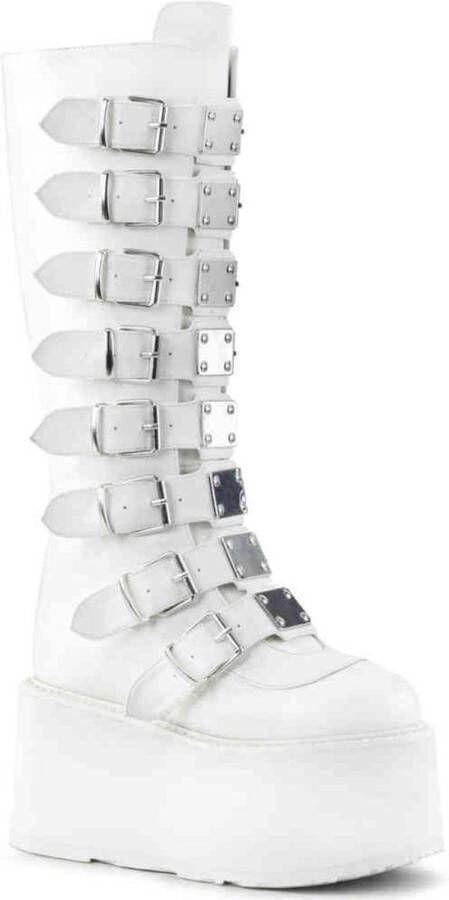 Demonia Damned-318 plateau knie hoge laars met gespen en metalen details wit