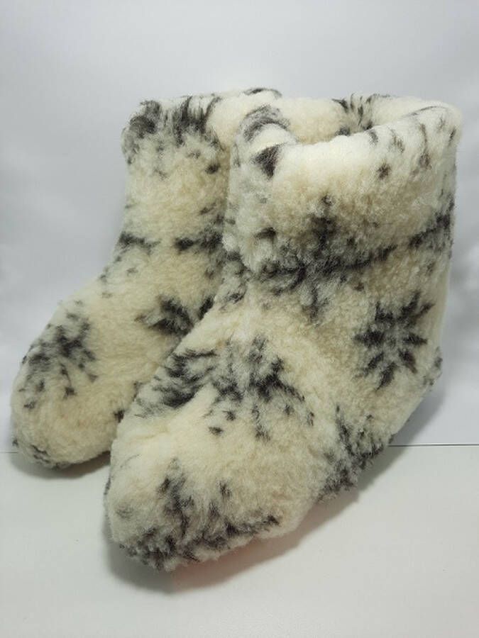 Denza Schapenwollen sloffen bont 100% natuur comfortabele nieuwe luxe sloffen direct leverbaar handgemaakt sheep wool shuffle woolen slippers schoen pantoffels warmers slof