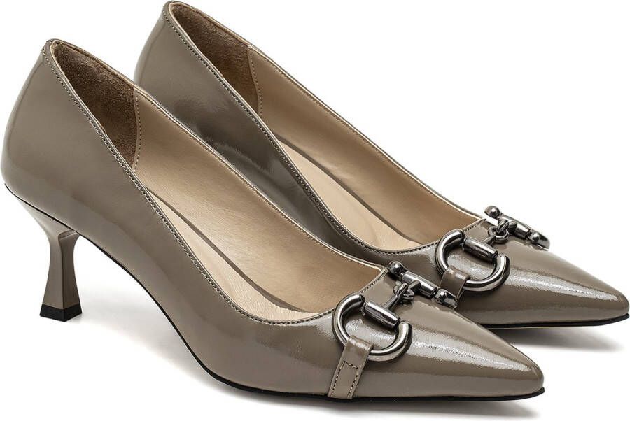 DESA Hakken Leer Beige Vrouwen Schoenpunt: Nez pointu