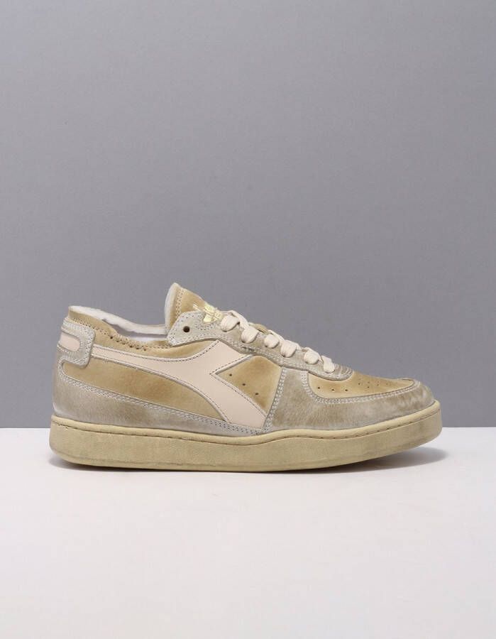 Diadora Heritage mis basket pigskin sneakers beige 25008 beige almond oil suede 38(5 )