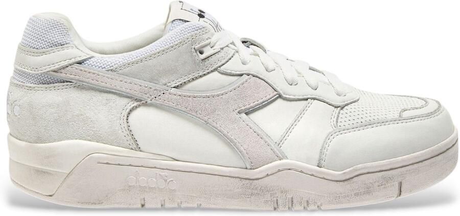 DIADORA HERITAGE Lage Sneakers Heren B.560 Used Maat: 43 Materiaal: Suède Kleur: Wit
