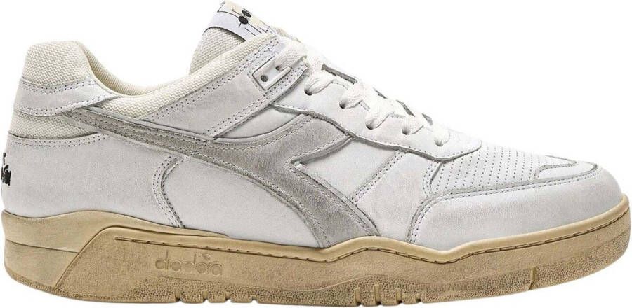 DIADORA Lage Sneakers B.560 Used Italia Maat: 45 Materiaal: Leer Kleur: Wit