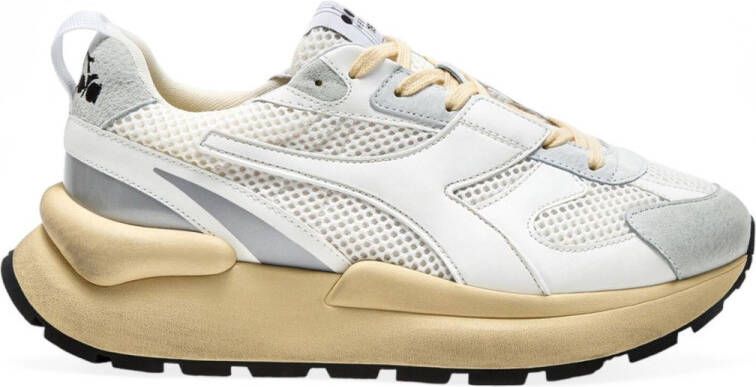 Diadora Heritage Stylish and Comfortable Footwear with a distinctive profile for