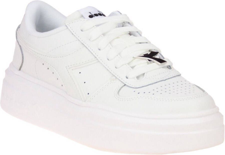 DIADORA Lage Sneakers Dames Magic Bold Dames Maat: 38 Materiaal: Leatherlook Kleur: Wit