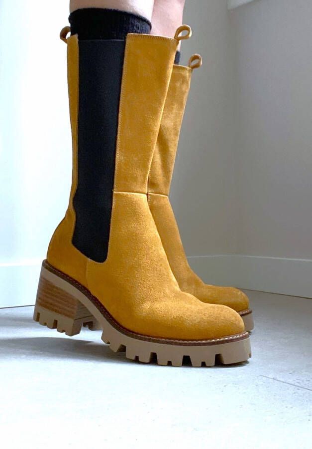 Diogo Chelsea enkellaarsjes in suède leer