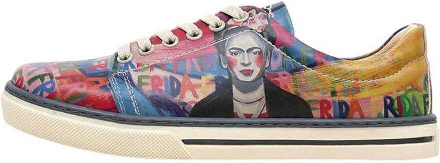 DOGO Dames Sneakers- Frida-Kahlo-in-Letters