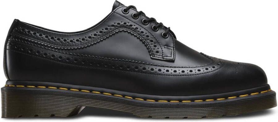Dr. Martens Klassieke zwarte sneakers met iconische stijl Black