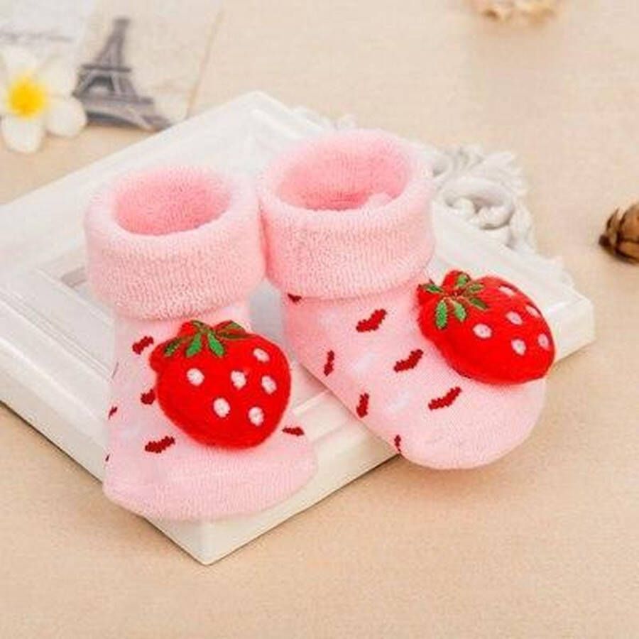 Moodadventures 1 Paar Schattige Babyslofjes Aardbei | 0 9 maanden | met anti slip zool - Foto 2