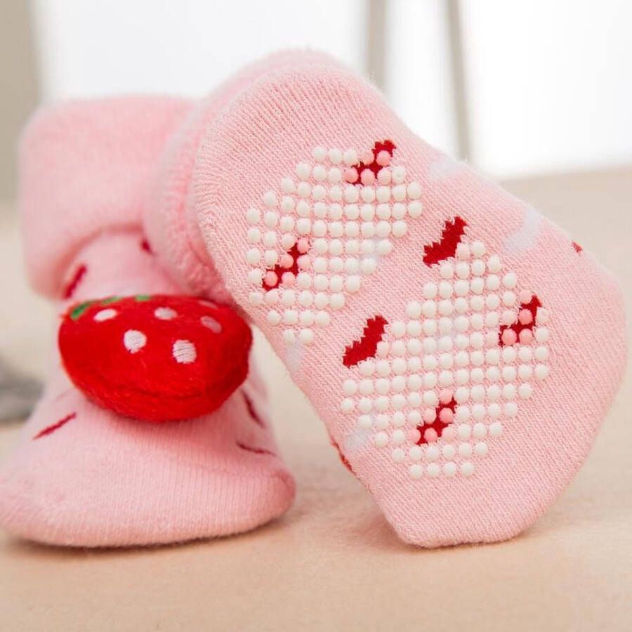 Moodadventures 1 Paar Schattige Babyslofjes Aardbei | 0 9 maanden | met anti slip zool - Foto 3