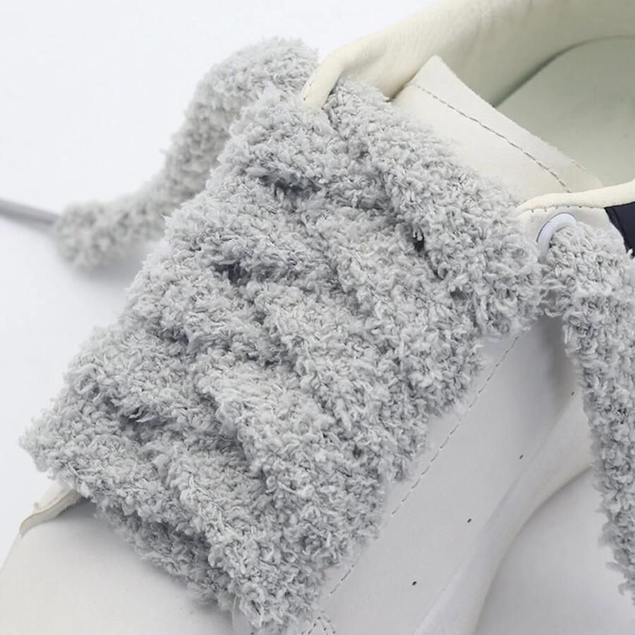 2 Paar Ronde Pluche Fuzzy Schoenlaces voor Sneakers en Canvas Schoenen