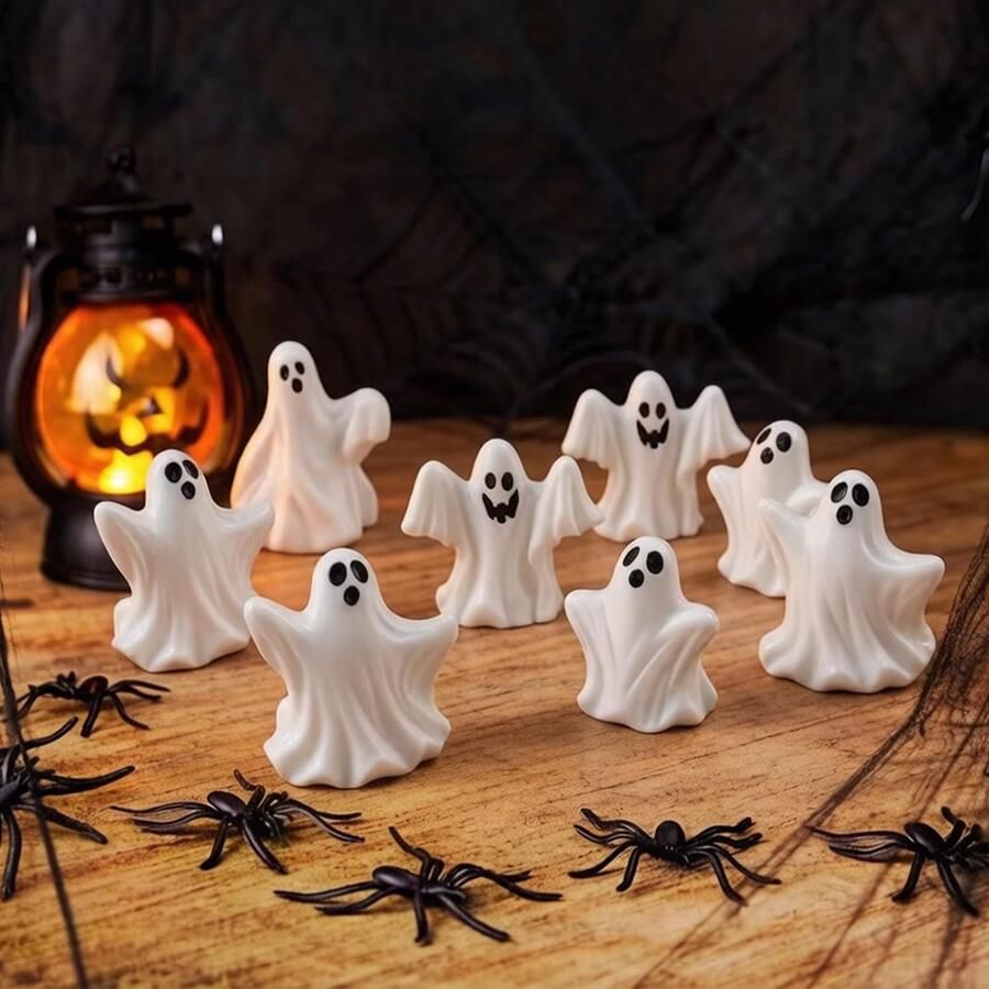 60 stuks wit mini-spookbeeld gotische esthetische beeldjes verrast griezelig hars ornament voor Halloween feest spookhuis tafeldecoratie