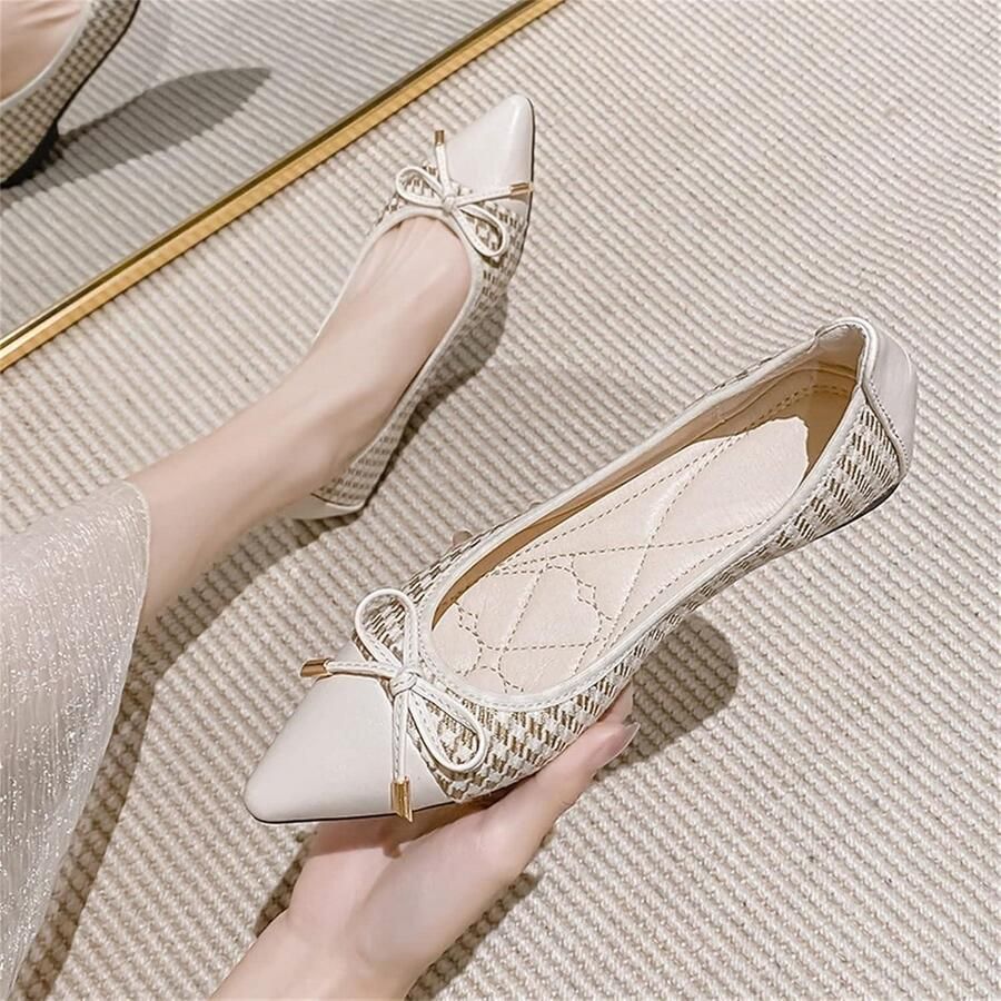 Allecto Dames Schoenen Ballerina Flats Comfortabel Abrikoos Elegante Slip On Puntige Teen Klassieke Bow Tie Geschikt voor Feestjes Abrikoos Pompen