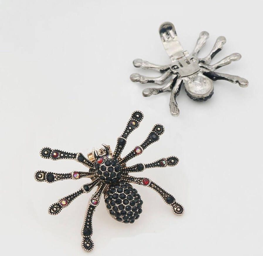 Allecto Plus Decoratieve Zwarte Schoenclips voor Hakken Set van 2 Schoensieraden voor Pumps Bruids Schoenaccessoires Spinnenschoenbloem Design Legering Stuks Schoenclips voor Zwarte Laarzen met Hak 80 Characters