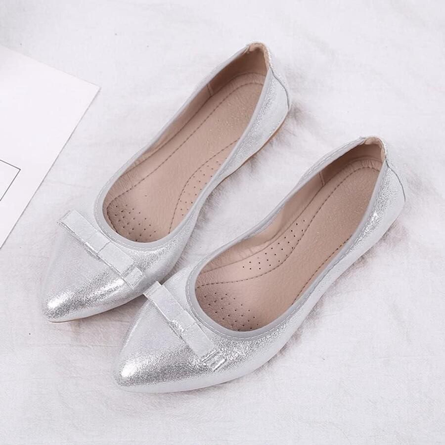 Allecto- Vrouwen Ballet Schoenen Comfortabel Sparkly Rhinestone Puntige Casual Zachte Slip On Platte Schoenen met Elegante Strik Geschikt voor Feestjes Zilver
