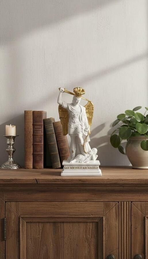 ART Santino decoratief figuur religieus standbeeld St. Michael aartsengel vleugels en kroon kleur goud hoogte