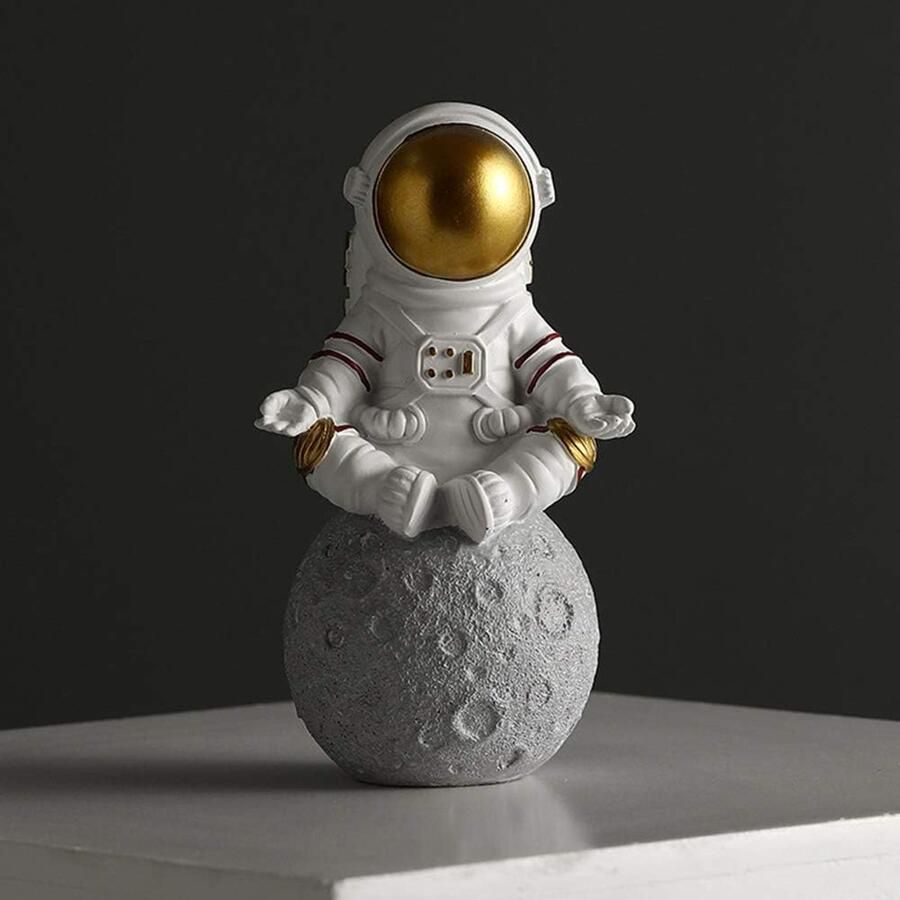 Astronaut beeldje 24 x hars astronaut standbeelden astronaut planeet standbeelden figuur ornament desktop decoratie woondecoratie (goud maat: mediteren)
