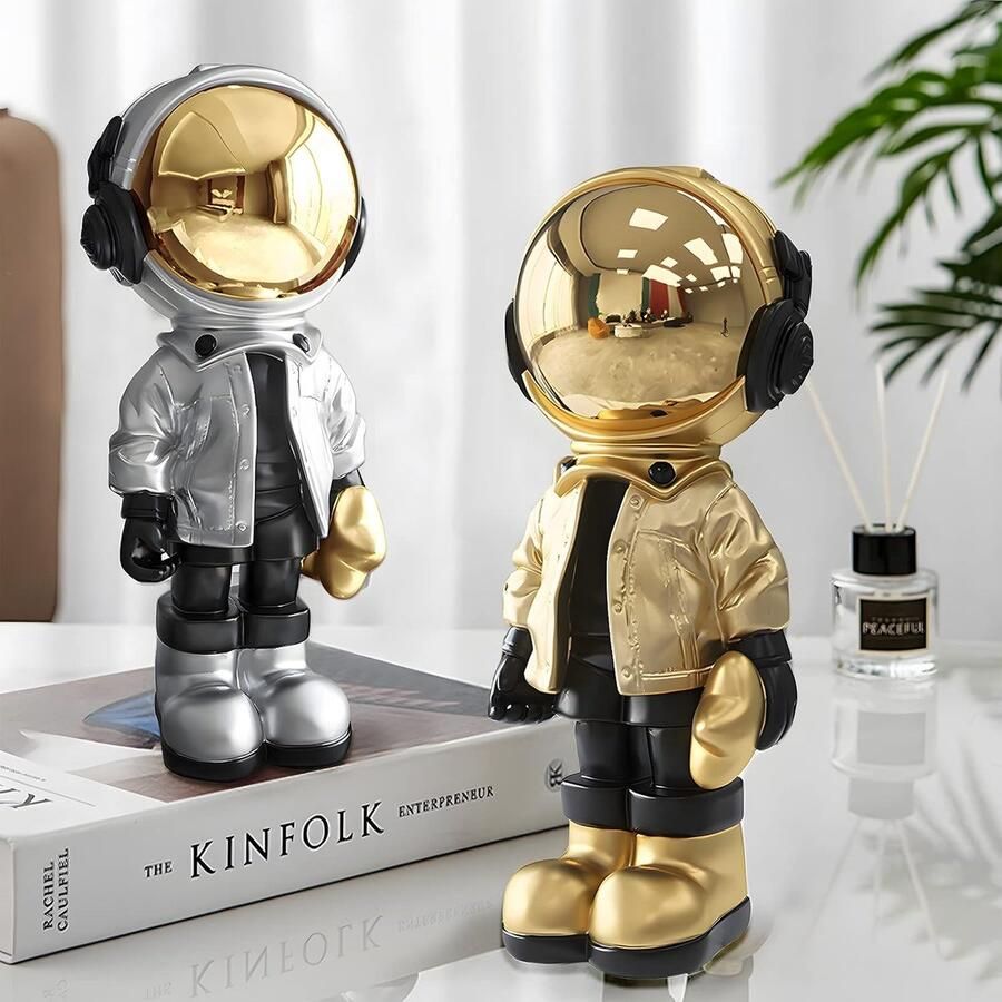 Astronaut Statues Spaceman Sculpture Polyresin Arts Gifts Gold Figurine Ornament Room Decor for Men Home and Crafts Desktop Accessories Tabletop Decoration Living Room Office Bookshelf