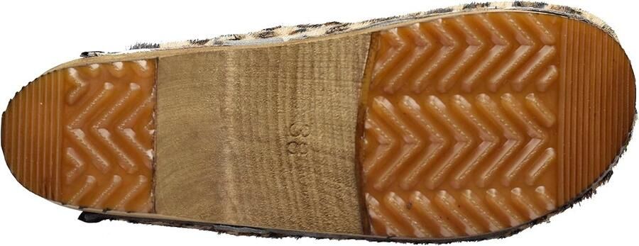 Clogs