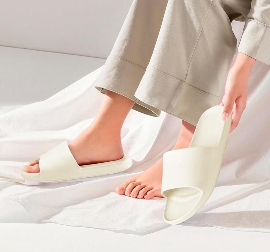 Comfortabele en Douche Slippers Antislip Bad- en Zwembandsandalen voor Binnen en Buiten