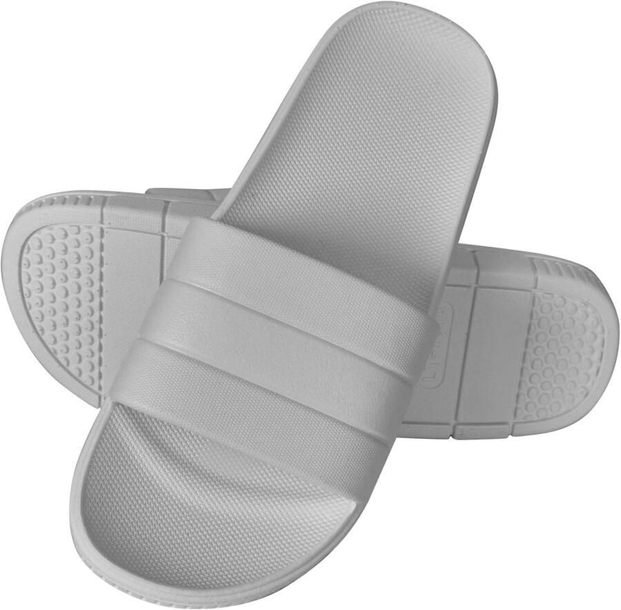 Comfortabele en zachte slippers voor nen en ideale strand- en zwembadschoenen antislip en unisex perfect voor de zomer