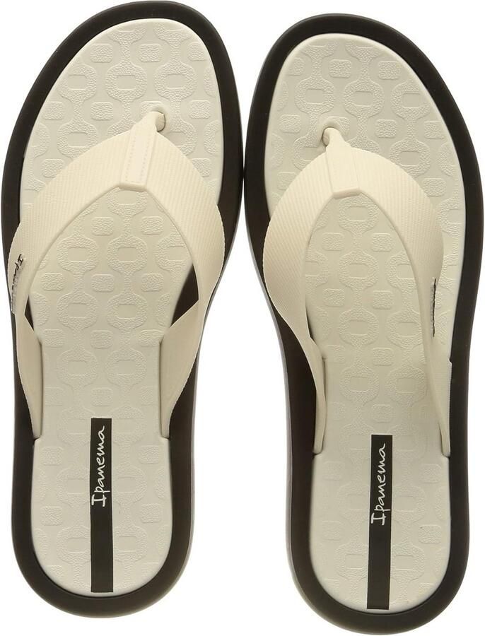 Dames slippers met brede banden voor optimaal comfort