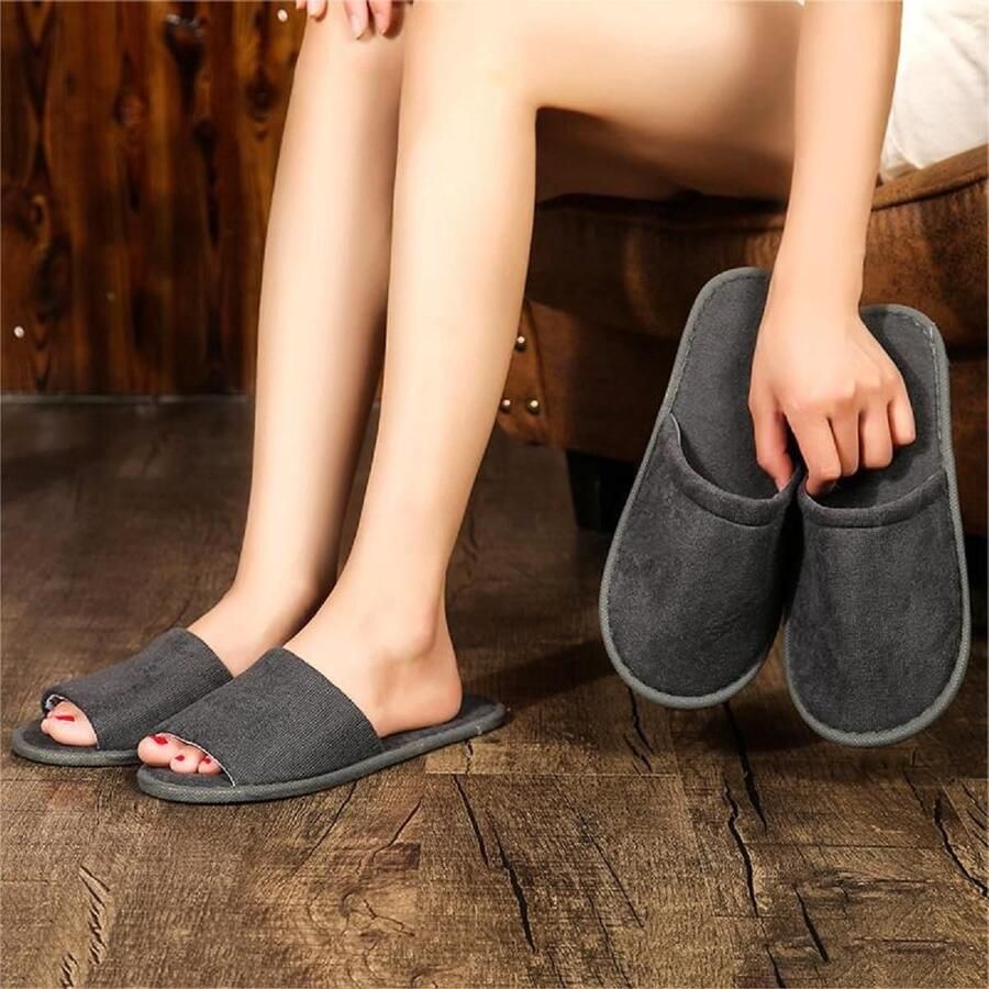 Comfortabele Hotel Slippers voor nen en 4 Paar Badslippers voor Gasten en Thuisgebruik Universele Maat Ideaal voor Wellness en Ontspanning